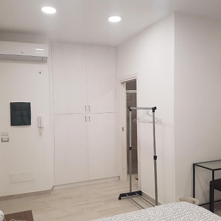 Guest House Via Milano Καταντζάρο Εξωτερικό φωτογραφία