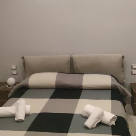 Guest House Via Milano Καταντζάρο Εξωτερικό φωτογραφία