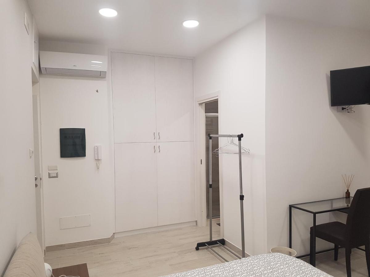 Guest House Via Milano Καταντζάρο Εξωτερικό φωτογραφία