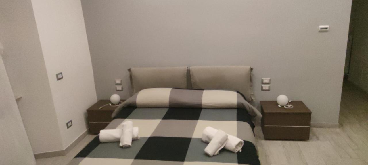 Guest House Via Milano Καταντζάρο Εξωτερικό φωτογραφία