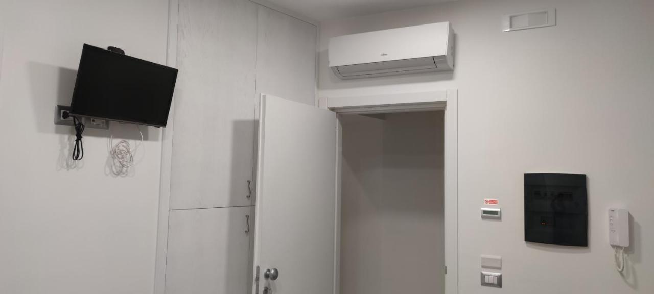 Guest House Via Milano Καταντζάρο Εξωτερικό φωτογραφία