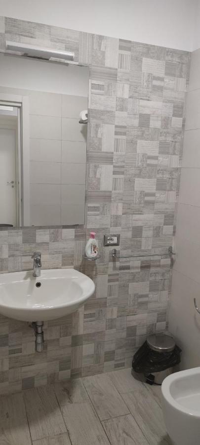 Guest House Via Milano Καταντζάρο Εξωτερικό φωτογραφία