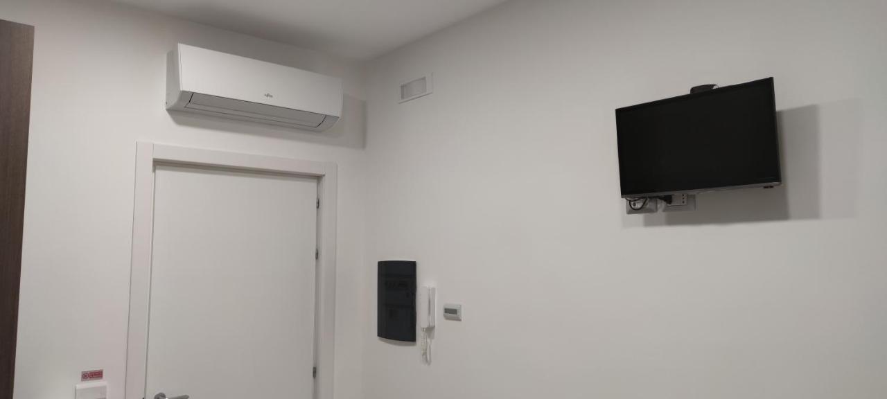 Guest House Via Milano Καταντζάρο Εξωτερικό φωτογραφία
